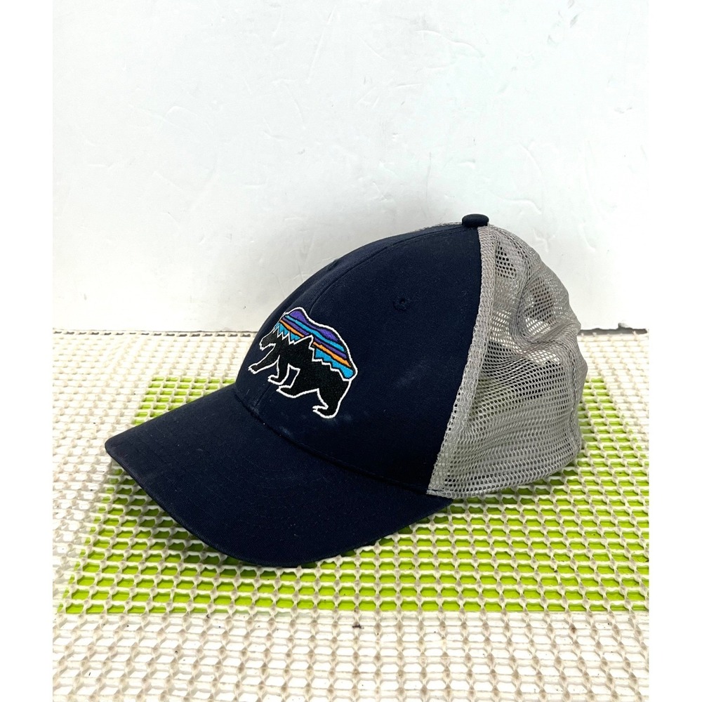 Patagonia Fitz Roy Bear Trucker Hat Mens Navy Blue Gray Snapback Cap